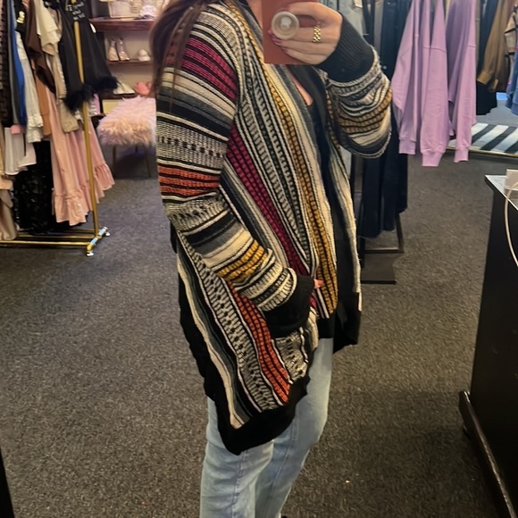 Bcbgmaxazria Cardigan - Picture 3 of 4